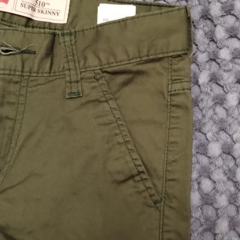 Kids Levi's 510 Super Skinny army green jeans Excellent condition